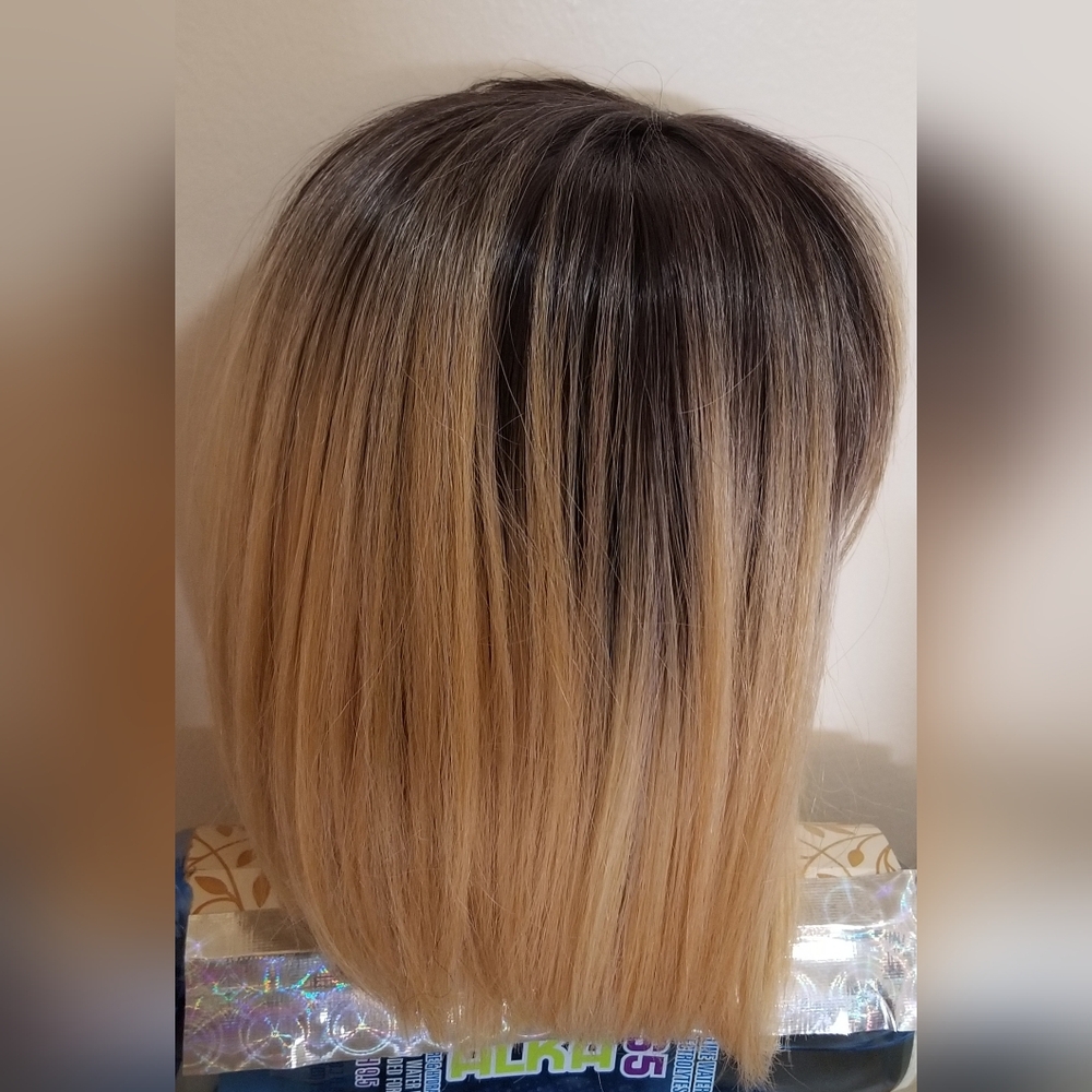Qutre Quick Weave Complete Cap with Sleek Straight Style